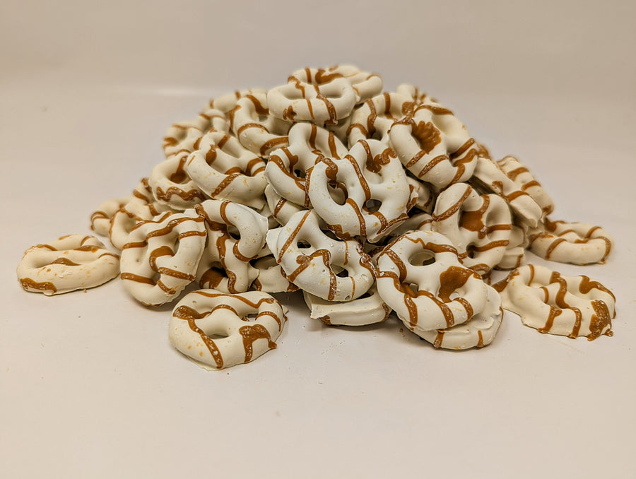 Caramel Swirl White Chocolate Pretzel 12 oz